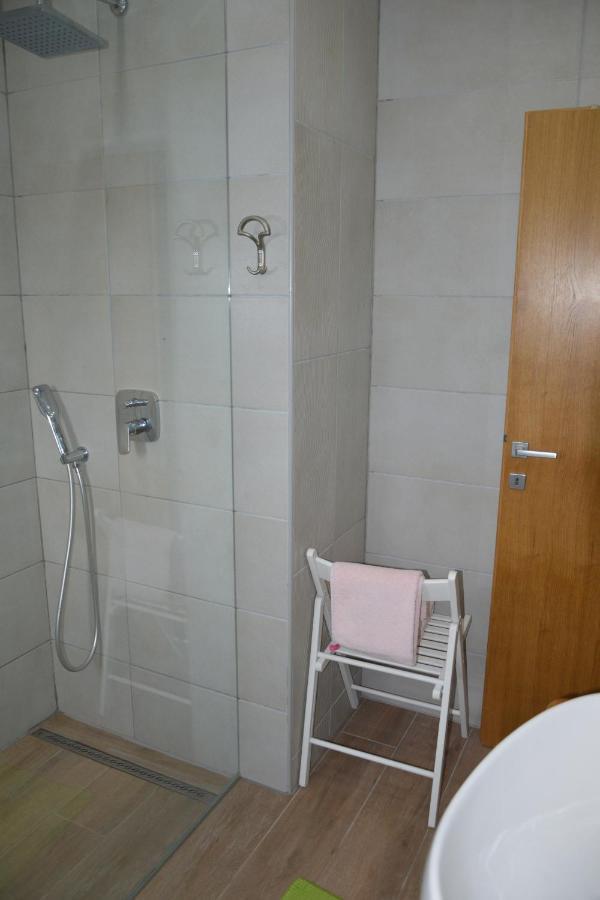 Apartments By The Sea Stara Novalja, Pag - 9396 Rom bilde